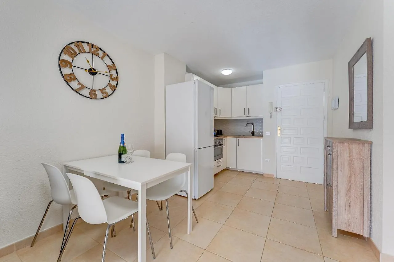 Charming Two Bedroom Apartment In Los Cristianos Arona